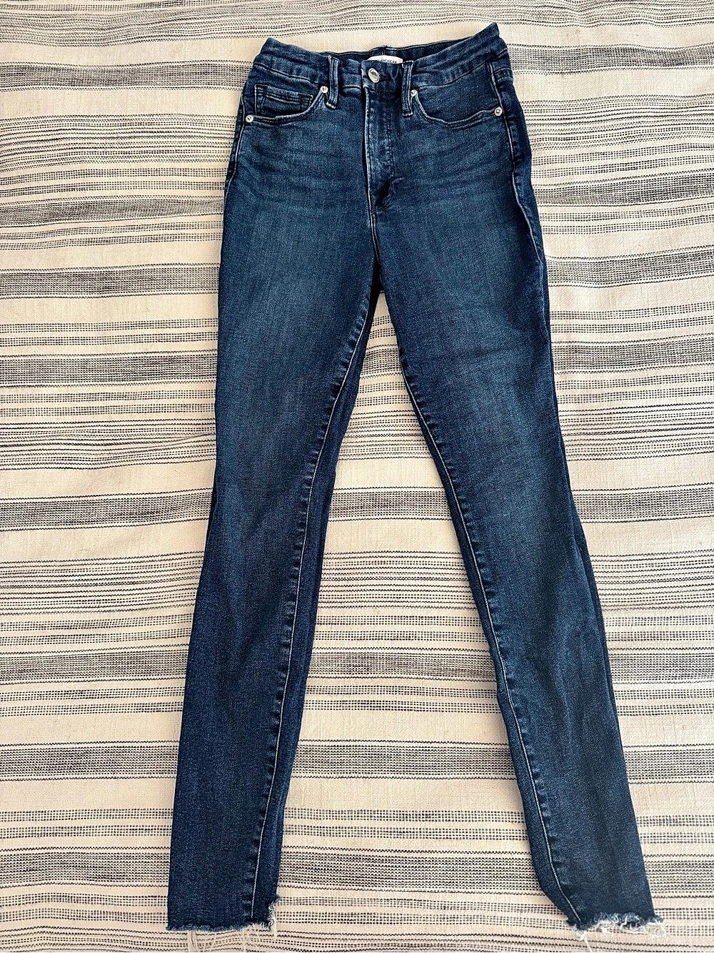 Good American Good Legs jeans